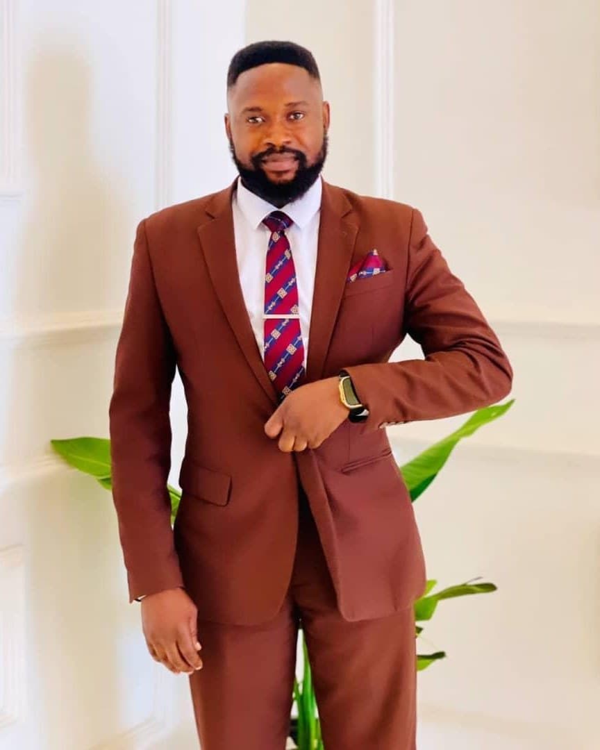 Isaiah Fatehinshe, English Specialist